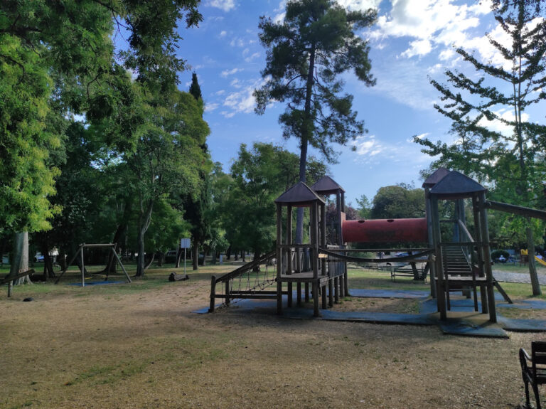 Slika 2 djecje igraliste u parku Vruljica u Zadru djetelina.hr  768x575
