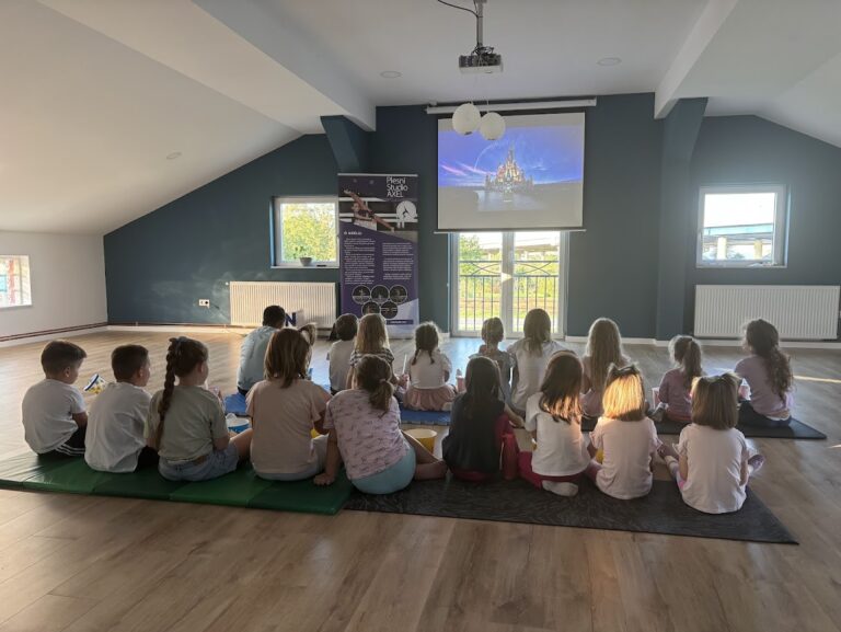 MOvie night za djecu slika 768x577